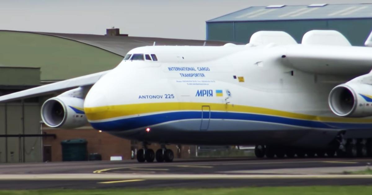 Felszálláskor ledöntötte a repülőtér kerítését a világ legnagyobb repülője – videó
