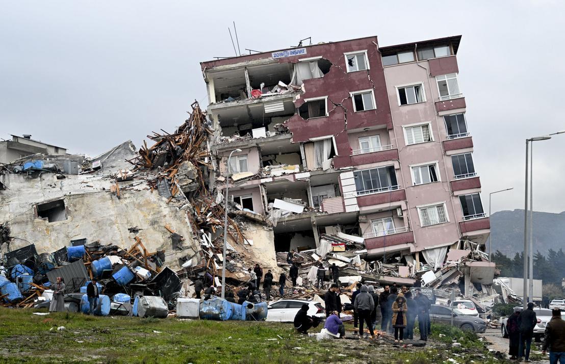 „Mindenhonnan hangokat hallani az épületek alól” – rengeteg túlélő rekedhetett a törmelékek alatt