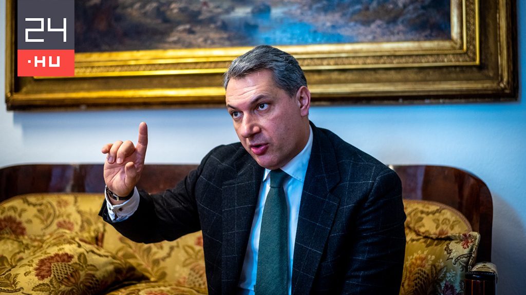 Orbán Viktor azonnali hatállyal felmentette Lázár János emberét